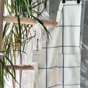 🌴 Hearth & Hand w/Magnolia Simple Chic Light Cream with a Blue Grid Apron